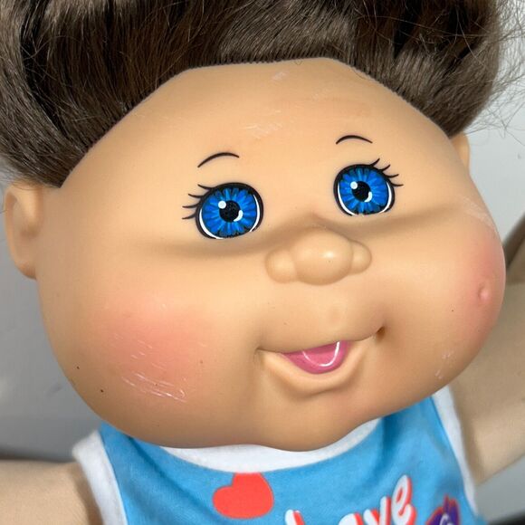 2014 OAA CABBAGE PATCH DOLL SILK HAIR BLUE EYES BROWN Curly HAIR - Picture 2 of 15